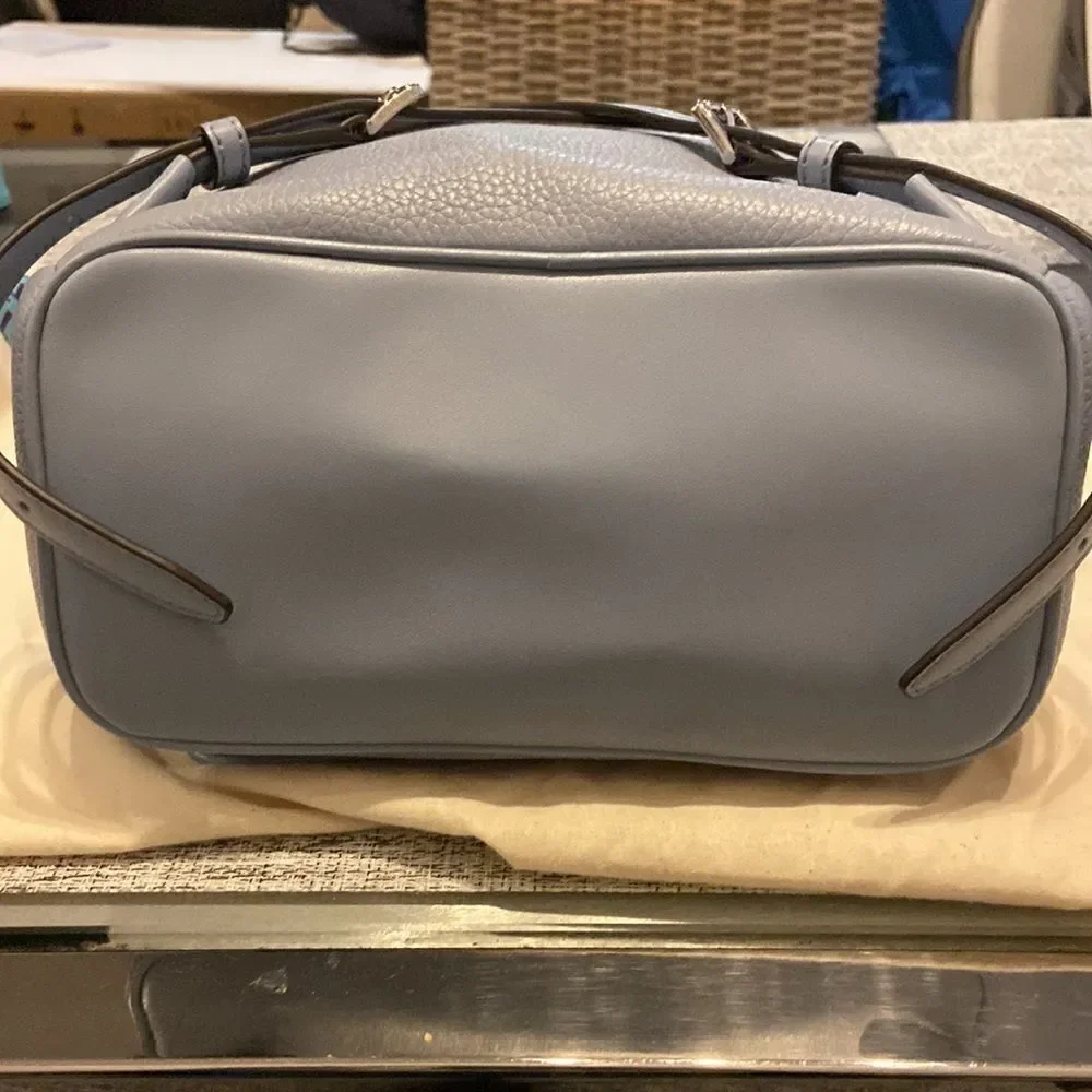 KORS Michael Kors can it